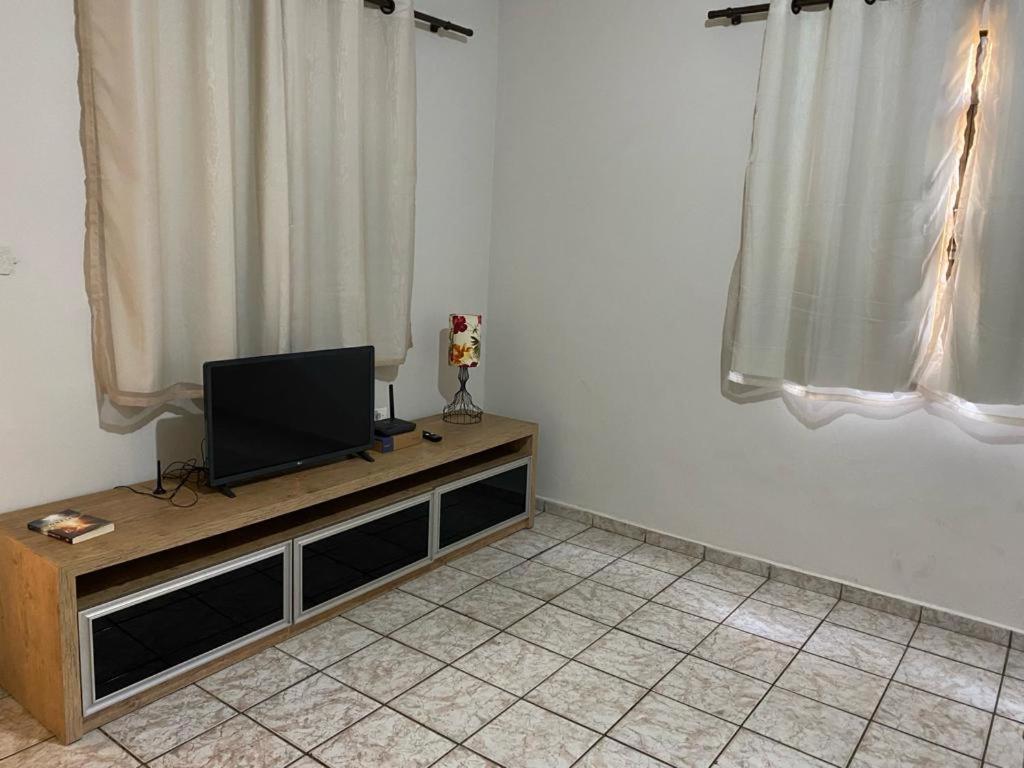 Casa Da Malu Hotel อูเบร์ลังเจีย ภายนอก รูปภาพ